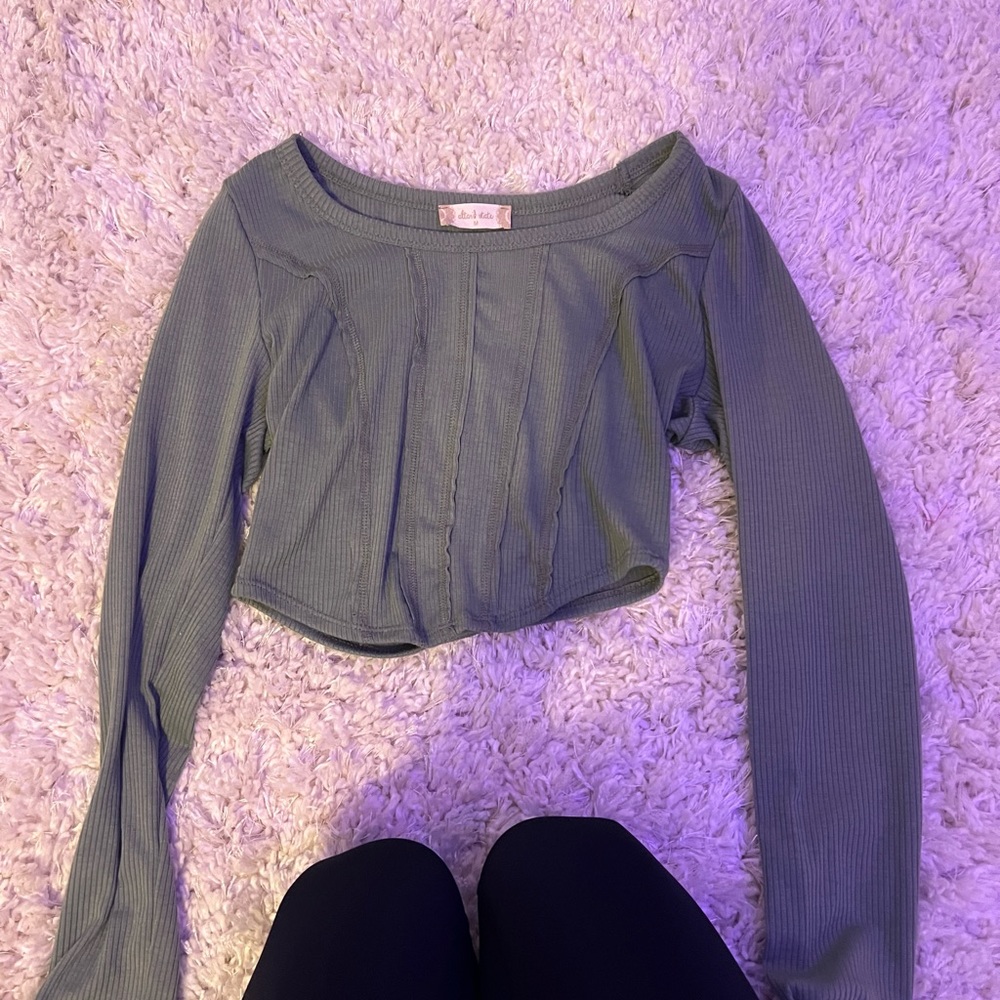 Alterd state size Medium shirt